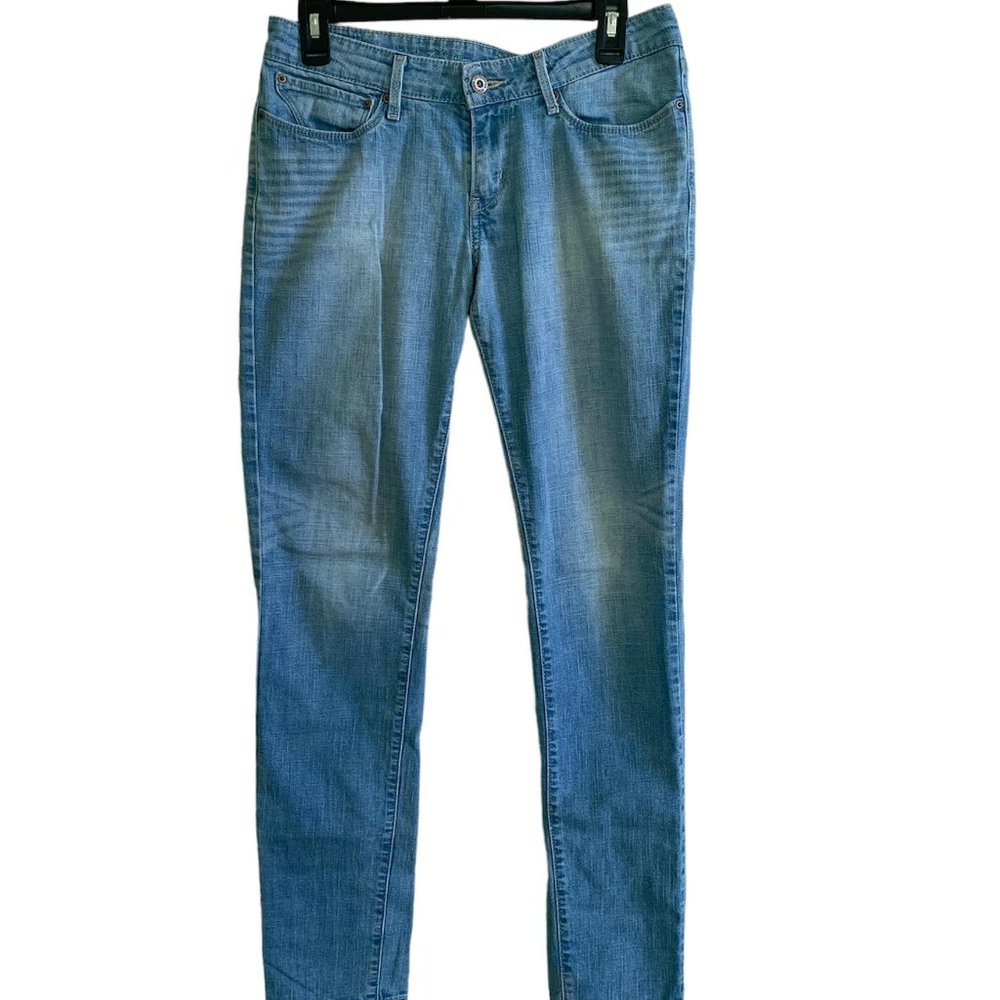 Levi's Women's Skinny Jeans Light wash Denim Distressed Spring Summer | Size 30